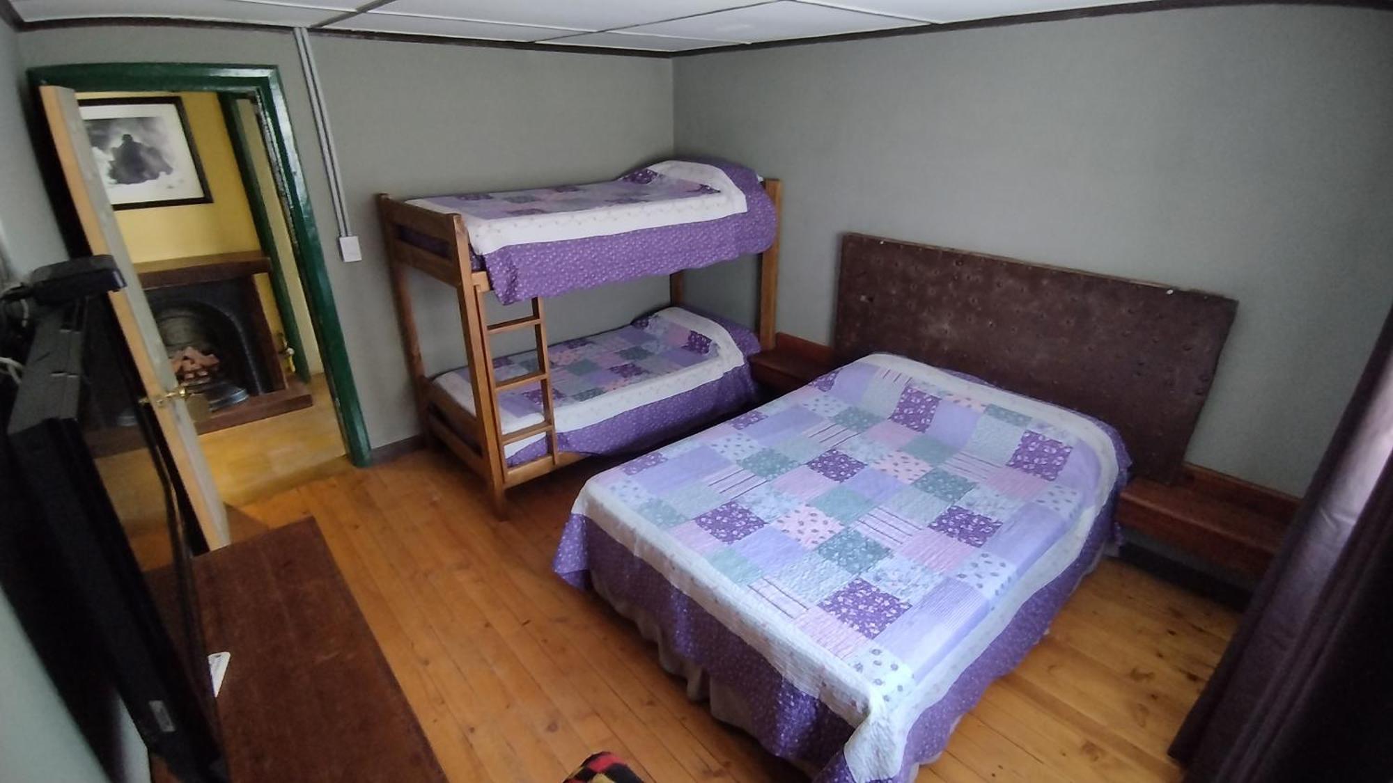 Hospedaje Lenas Del Tolosa Las Cuevas  Bagian luar foto